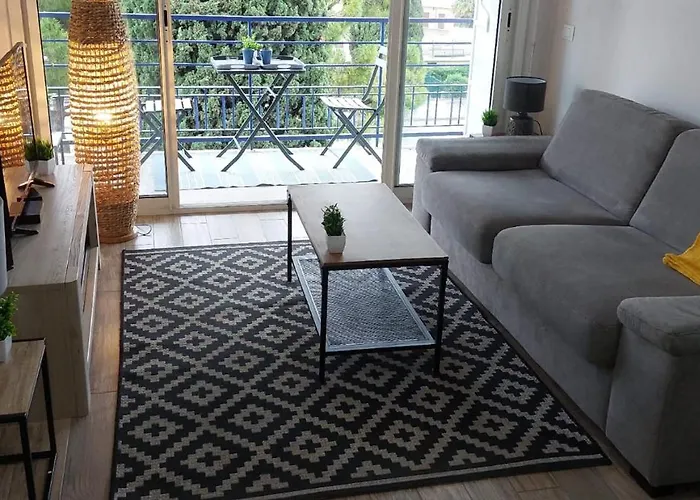 Cagnes Studio Parking Mer Wifi Terrasse
